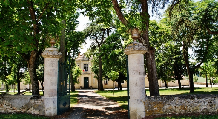 La Mairie - L'Isle-Bouzon