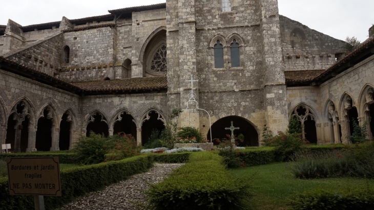 Le cloître - La Romieu