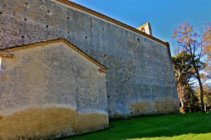 Façade Nord de l'église romane Saint Michel - Lamaguère