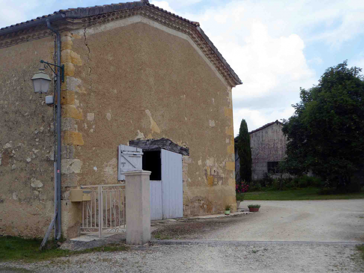 Ferme dans le village - Marsolan