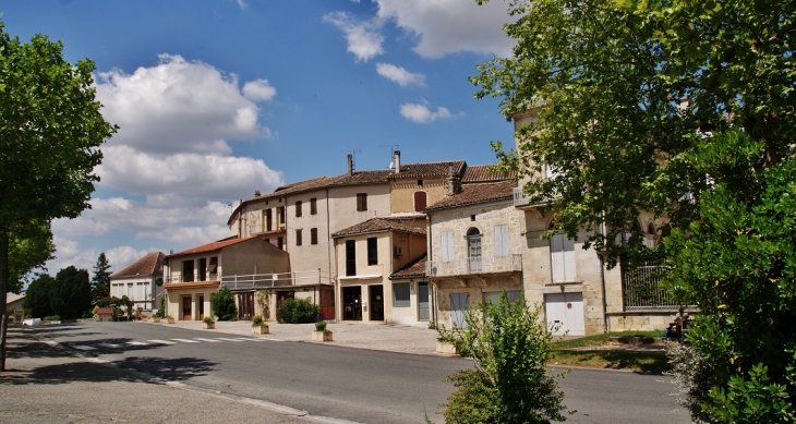 Le Village - Miradoux