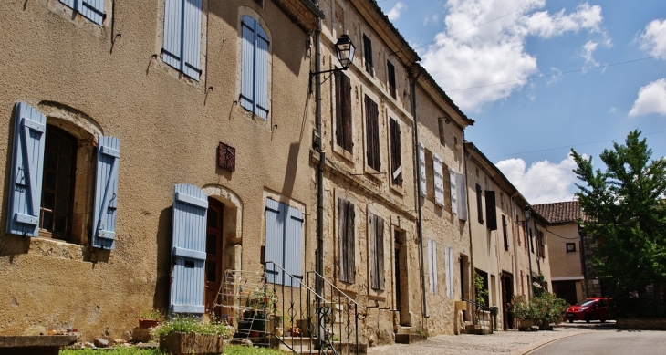 Le Village - Miradoux