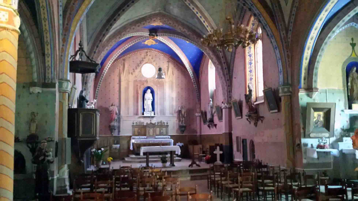 Dans l'église - Saint-Antoine