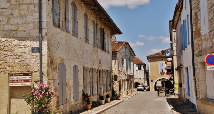 Le Village - Saint-Clar