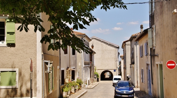 Le Village - Saint-Clar