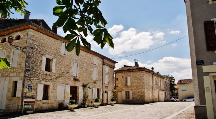 Le Village - Saint-Clar