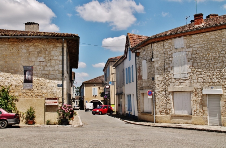 Le Village - Saint-Clar