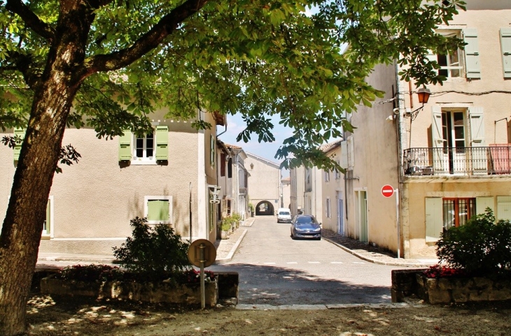 Le Village - Saint-Clar