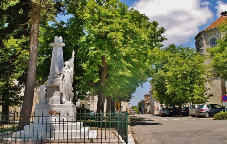 Le Village - Saint-Clar