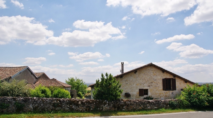 Le Village - Saint-Créac