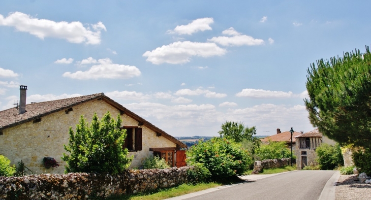 Le Village - Saint-Créac