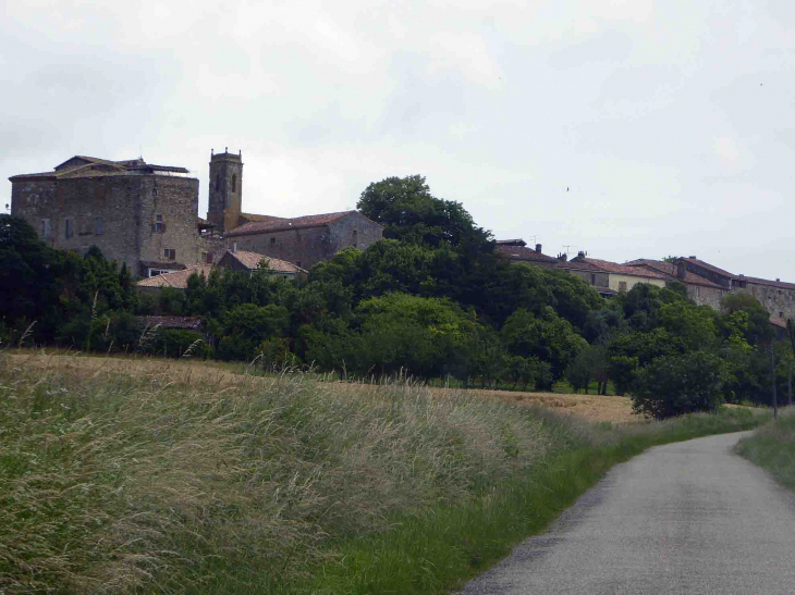 Arrivée dans le village - Saint-Orens-Pouy-Petit