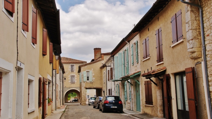 Le Village - Solomiac