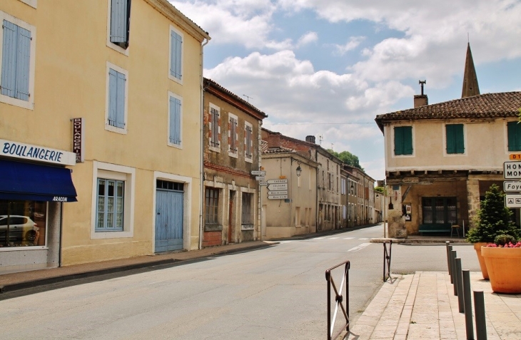 Le Village - Solomiac