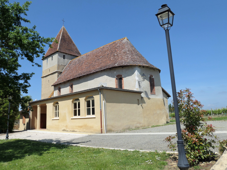 L'église Notre Dame de l'Assomption côté  Sud - Sorbets