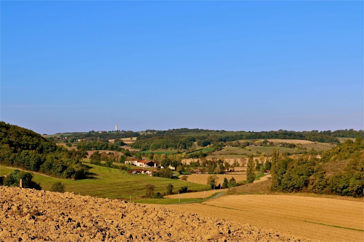 Dans les environs - Tachoires