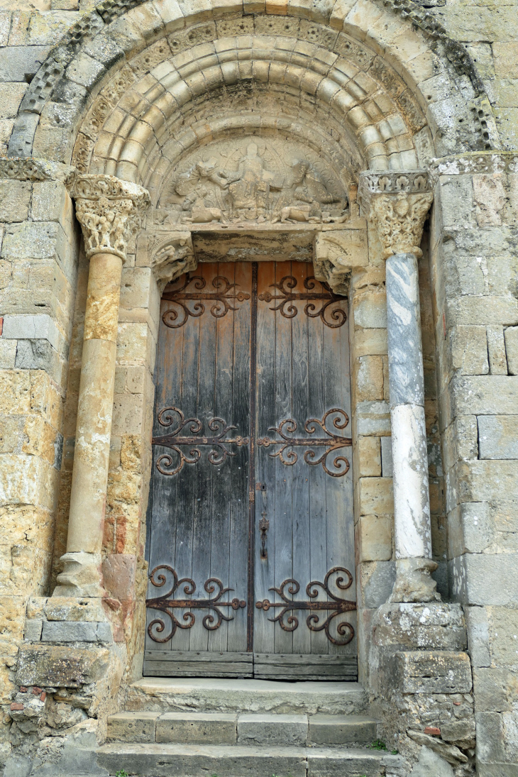 La porte de l'église - Tasque