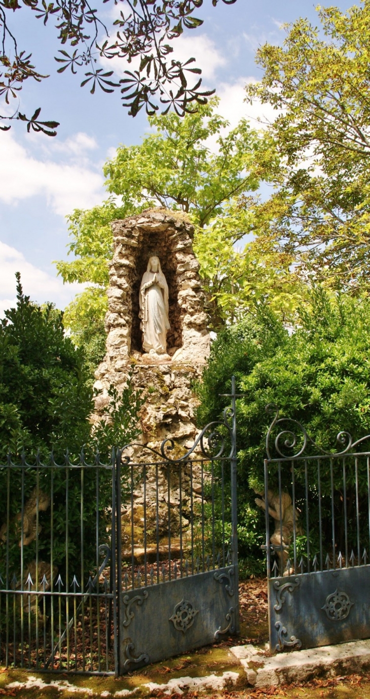 Statue - Tournecoupe