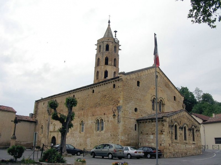 Aulon  : église Ste Marie XI / XIIème