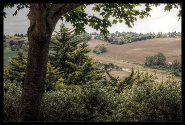 Vue sur la valée dpuis le village - Clermont-le-Fort