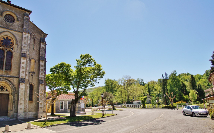 La Commune - Larroque