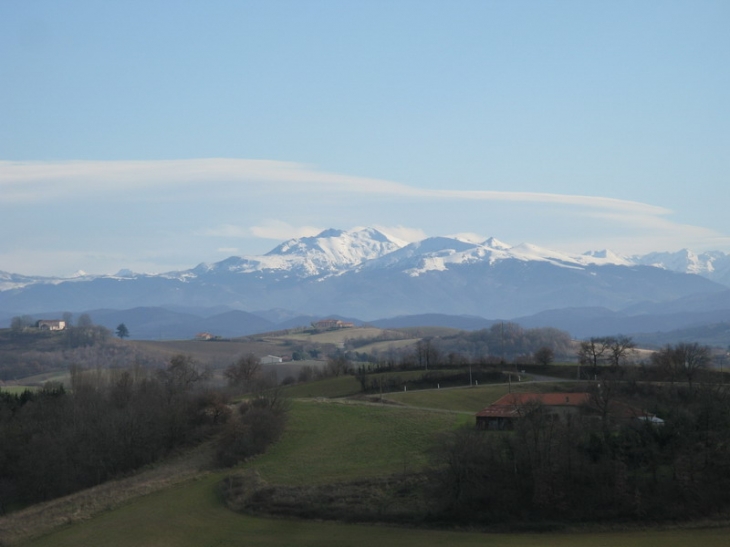 Pyrénées enneigées vues de Latrape