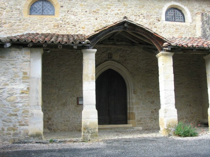 Marignac Laspeyre  : Entrée de l'église - Marignac-Laspeyres