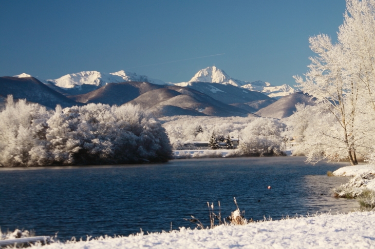 Le lac, bleue où vert - Montréjeau