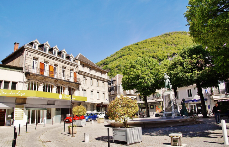 La Commune - Saint-Aventin