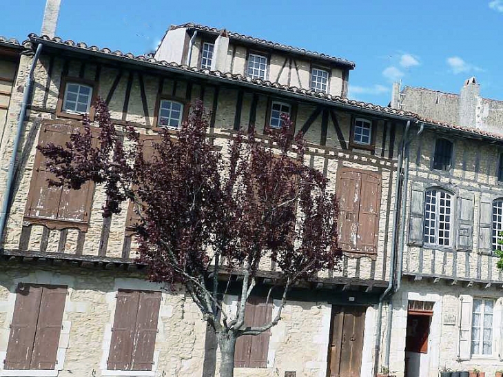 Maisons du village - Saint-Félix-Lauragais