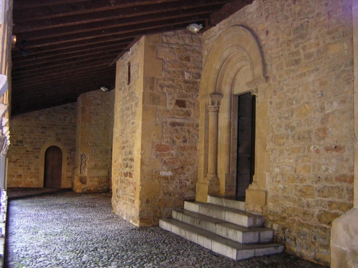 Entrée du cloitre - Saint-Gaudens