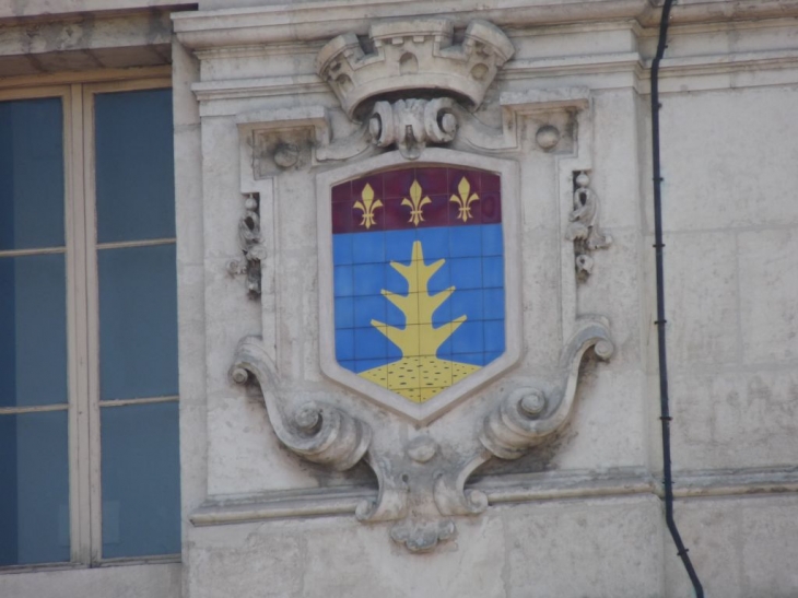 Sur le fronton de la gare - Toulouse