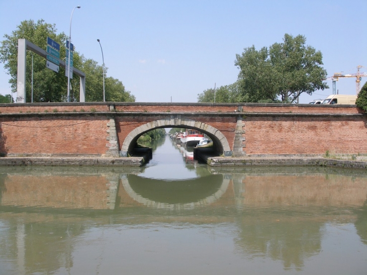 Sur le canal - Toulouse