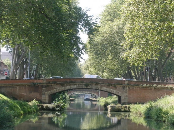 Sur le canal - Toulouse