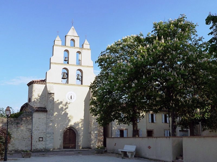 Près de l'église - Trébons-sur-la-Grasse