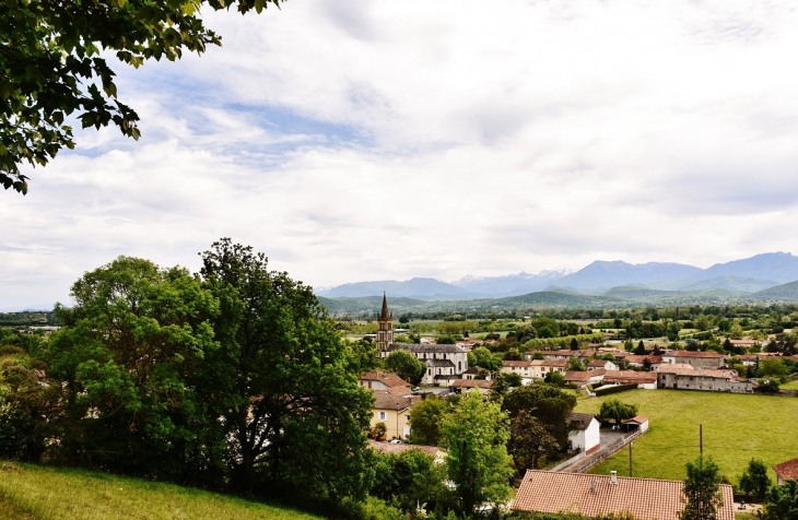 La Commune - Villeneuve-de-Rivière