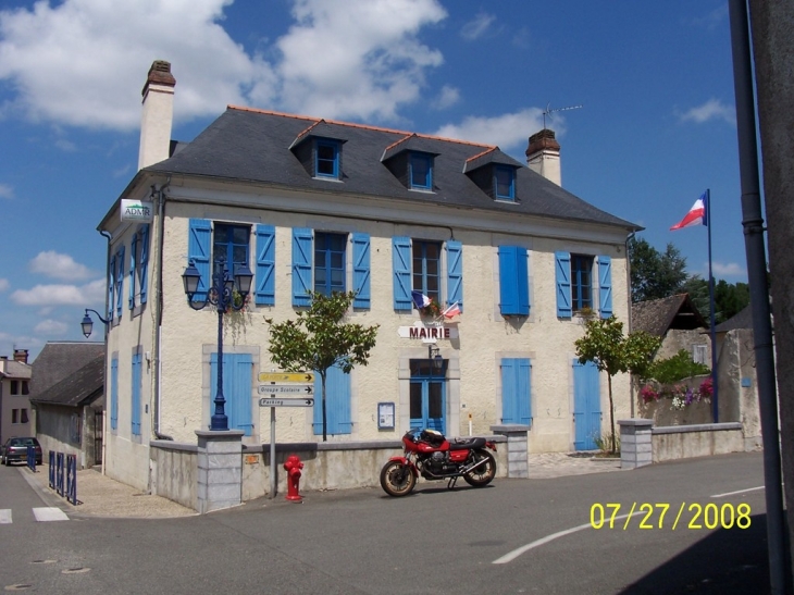 Mairie - Adé