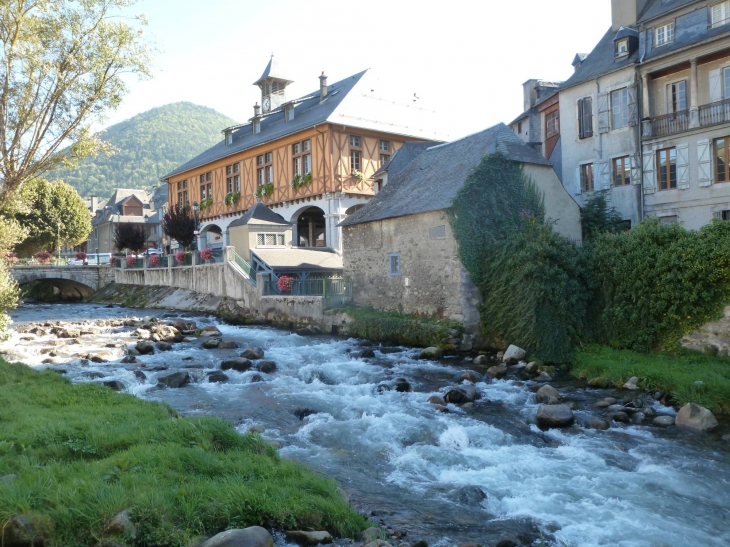 Arreau village