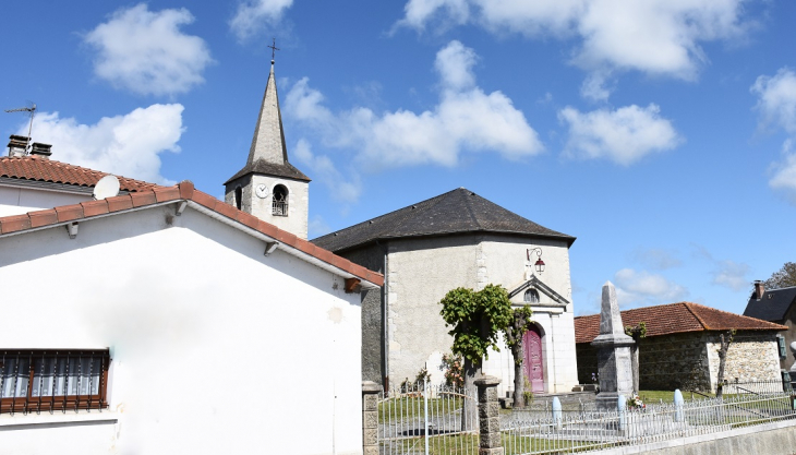  +église Saint-Saturnin - Aventignan