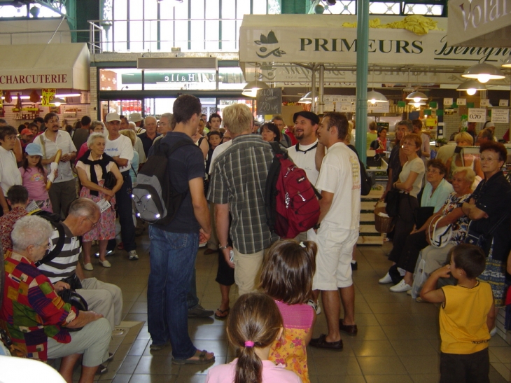 Chanteurs pyrénéens : les halles de Bagnères - Bagnères-de-Bigorre