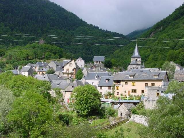 Cadéac Village