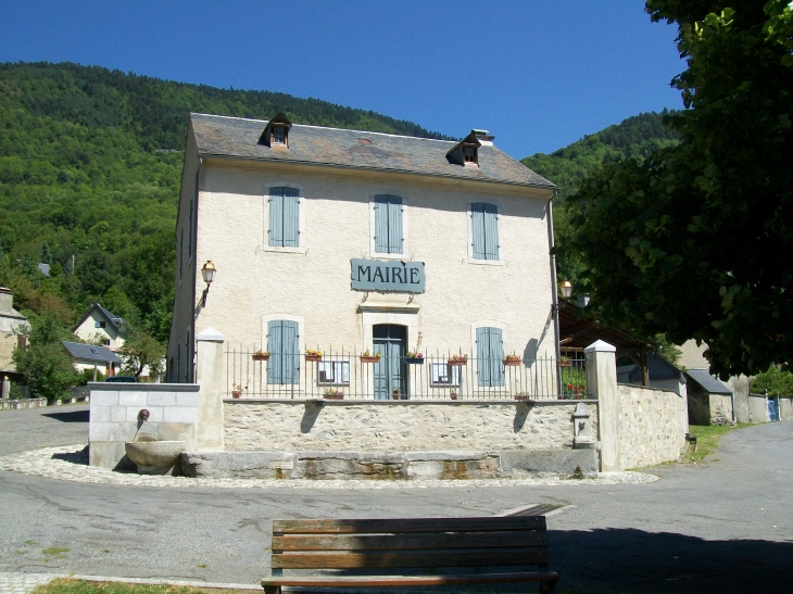 LA MAIRIE - Guchan