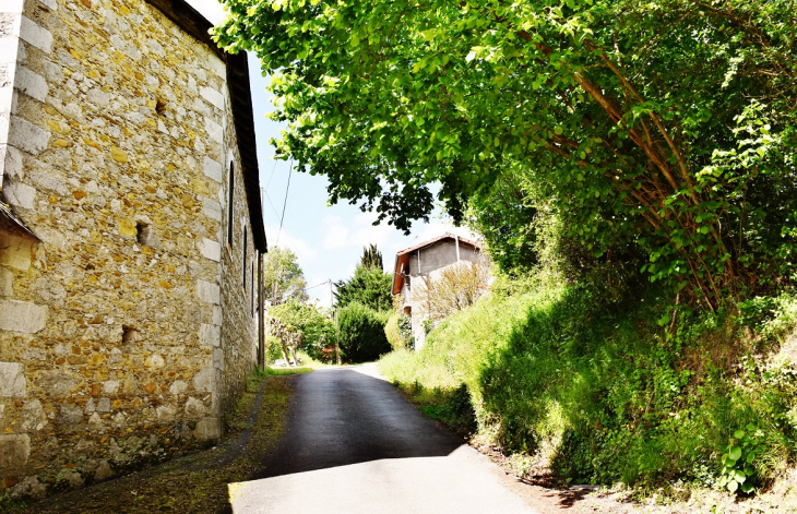 La Commune - Lombrès