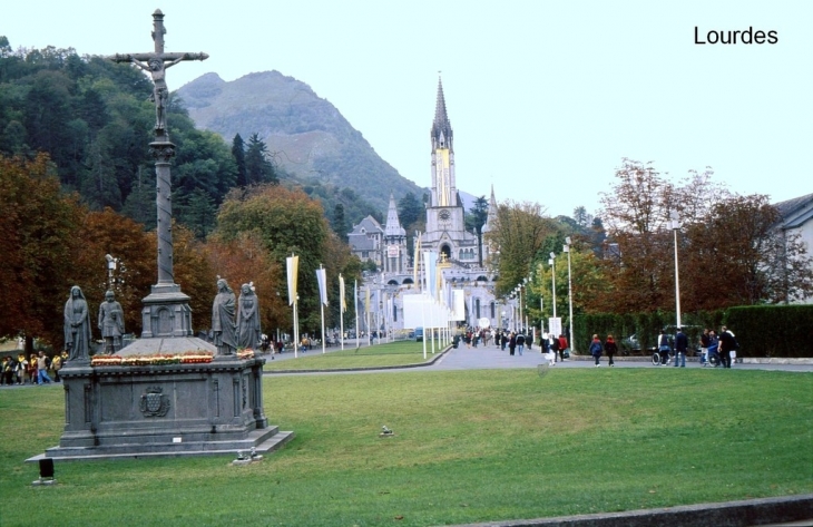 La basilique - Lourdes