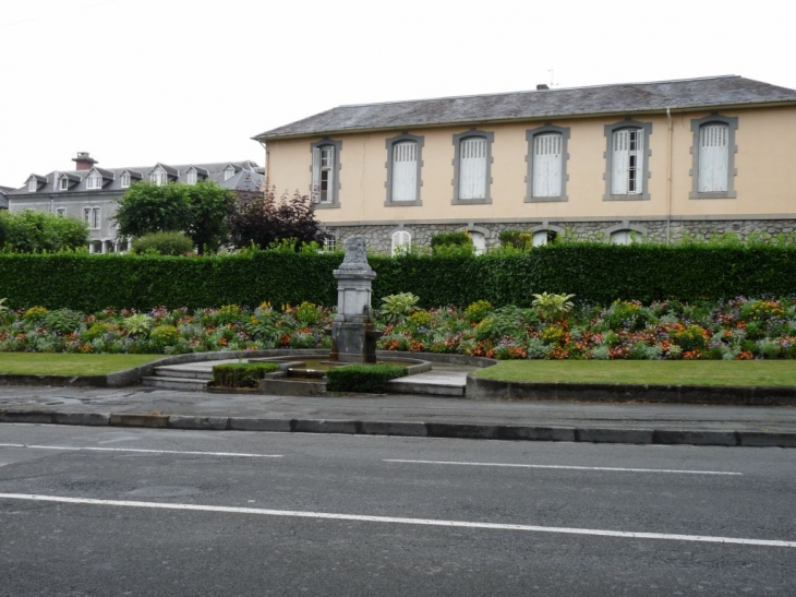 Dans la ville - Lourdes