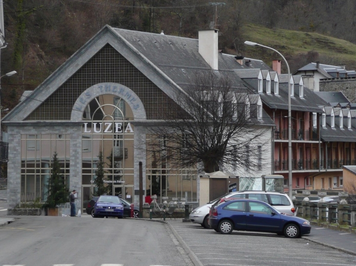 Luz Saint Sauveur   -  les Thermes - Luz-Saint-Sauveur