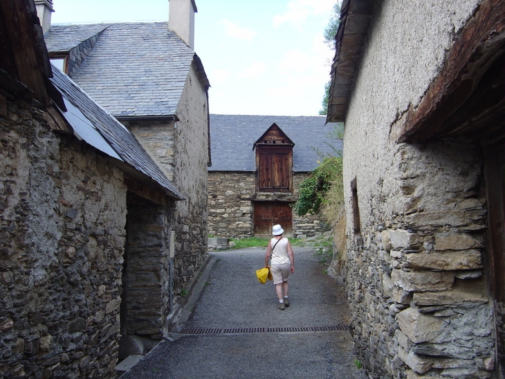 Rue du village - Mont