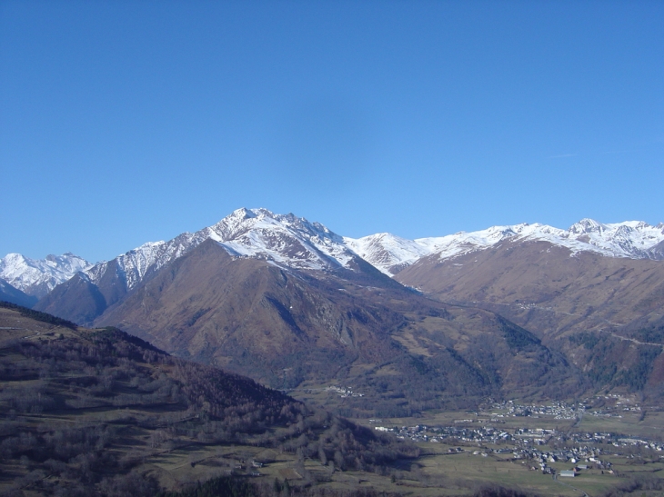 Le village et le pla d'adet - Saint-Lary-Soulan