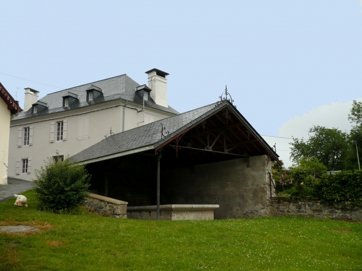 Le Lavoir. - Saint-Savin