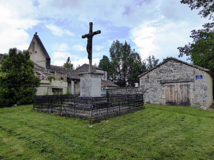 SAINT GENIES DE LA MILLAU le calvaire - Belfort-du-Quercy